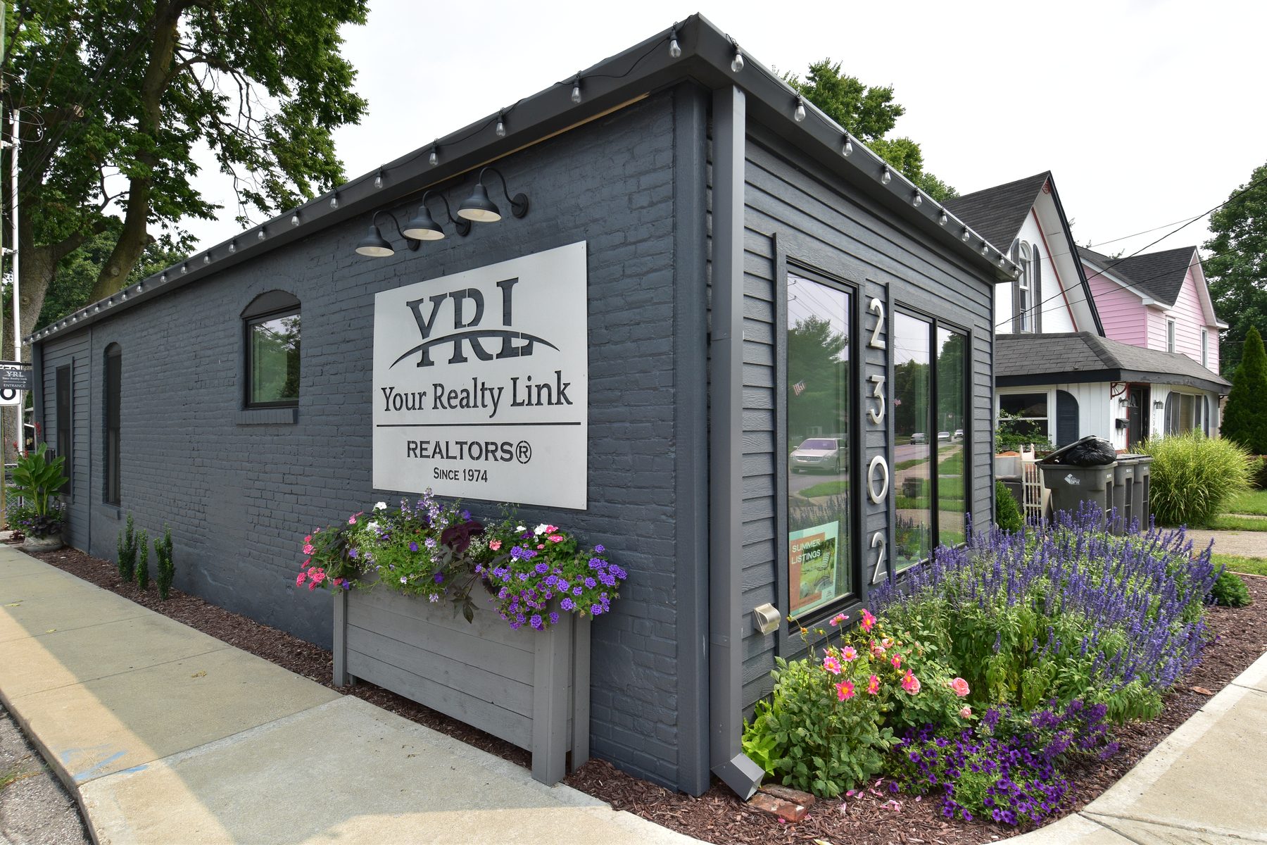 Your Realty Link office at 2302 E Southport Road, Indianapolis